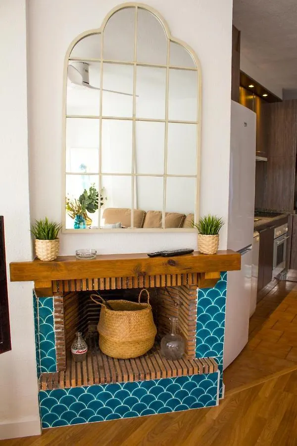 Benalgolf: Seaside Apartment with Private BBQ Backyard Benalmadena