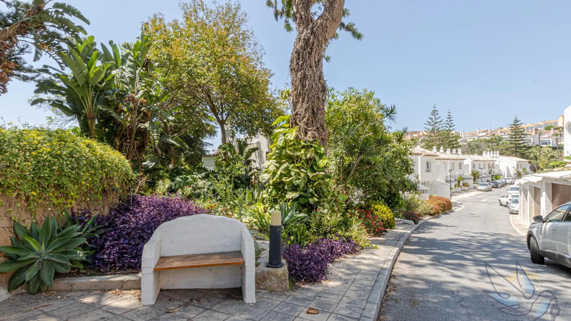Benalgolf: Seaside Apartment with Private BBQ Backyard Benalmadena Spain